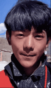 退圈的顶流转型的丁实